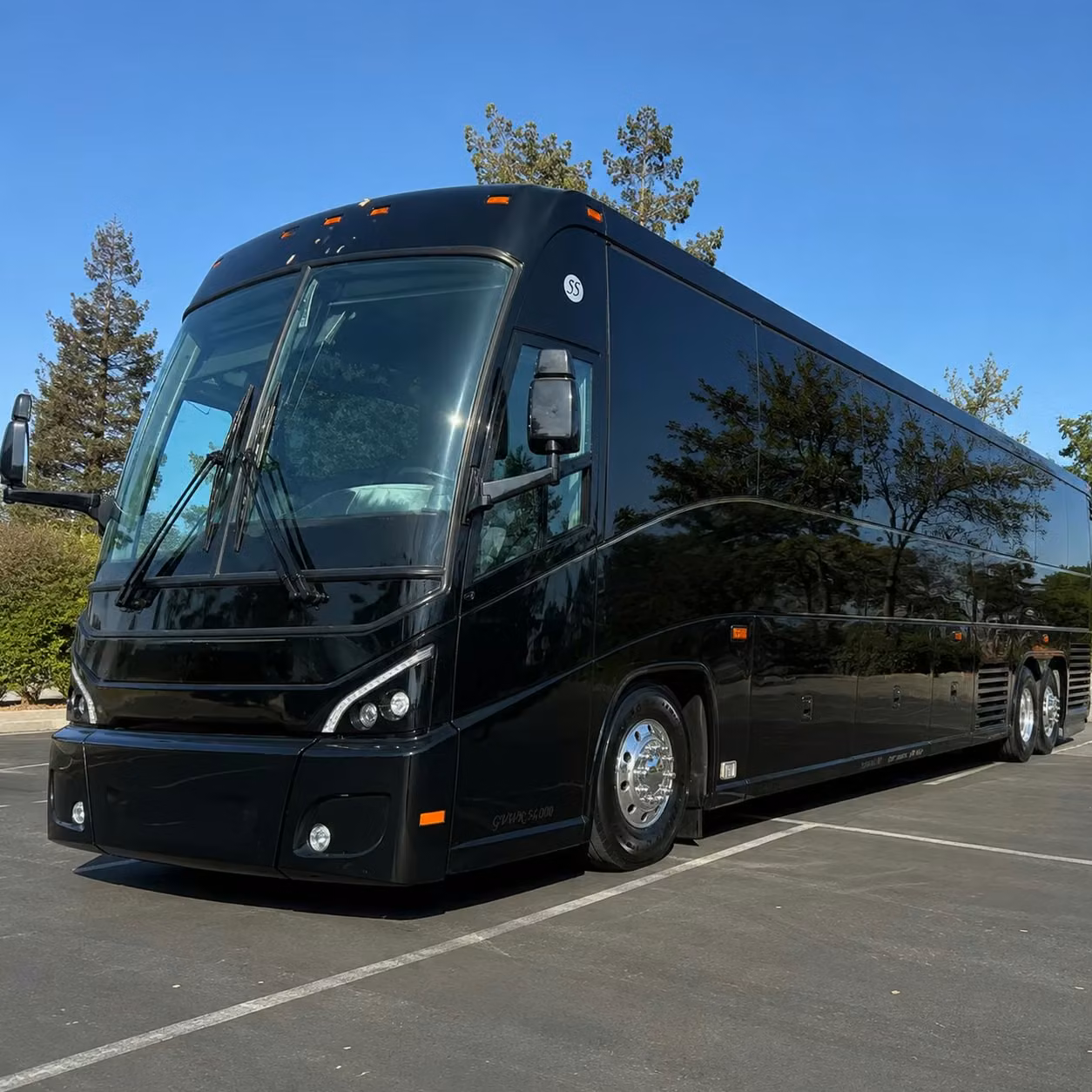 private long distance bus rentals for santa fe wedding weekends